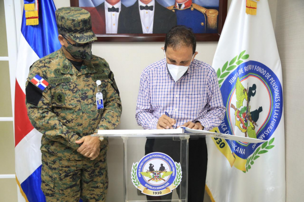 JRFPFFAA y Fundación Cruz Jiminián coordinan acciones en favor de militares retirados
