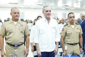 Ministro de Defensa anuncia entrega de m&aacute;s de RD$600 millones en &ldquo;sueldo por a&ntilde;o&rdquo; para militares retirados en 2025