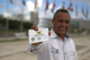 Pensionados de las Fuerzas Armadas recibirán beneficios con nuevo carnet