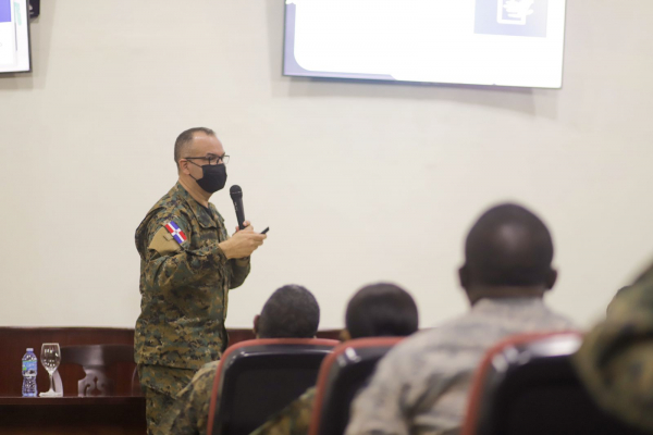 Charla sobre “El Retiro Militar e Igualdad de Trato para los Militares Retirados”, en la Escuela de Graduados de Doctrina Conjunta EGDC, MIDE