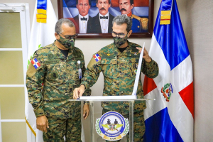 Visita del Señor Ministro de Defensa a la Junta de Retiro y Fondo de Pensiones de las Fuerzas Armadas