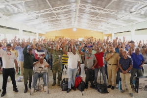 Ministerio de Defensa realiza encuentro con retirados militares de Villa Mella a través de la Junta de Retiro