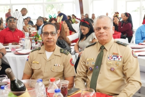 Celebramos la Navidad con Alegr&iacute;a y Uni&oacute;n en la Gran Familia JRFPFFAA