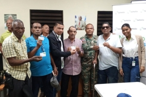 Ministerio de Defensa inicia entrega de carnets de seguro médico SeNaSa a miembros retirados a través de la Junta de Retiro