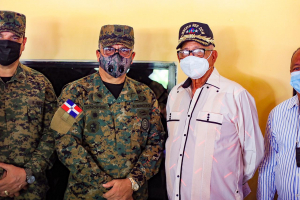 Presidente JRFPFFAA se reúne con Militares Retirados de Santiago