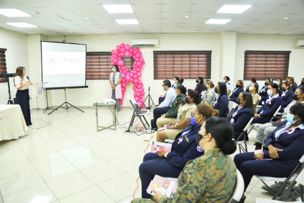 Junta de Retiro realiza charla de sensibilización a la lucha contra el cáncer de mama